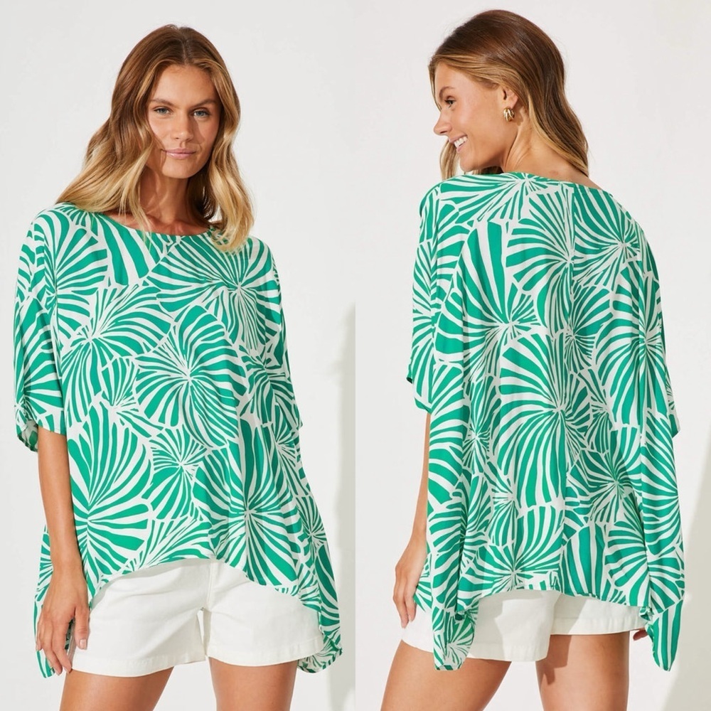 NWT Label Of Love Green White Palm Printed Sonica Top